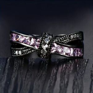 Gothic Style Ring Trendy X Shape Knot Design Inlaid Shining Zircons SIZE 7